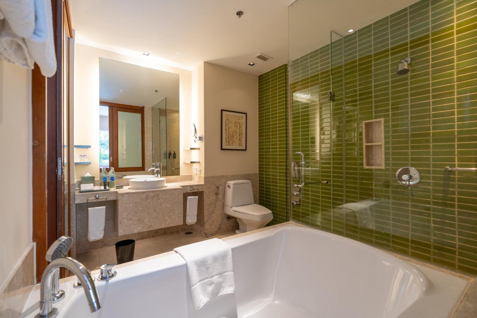 Two-Bedroom Corner Suite with Resort View